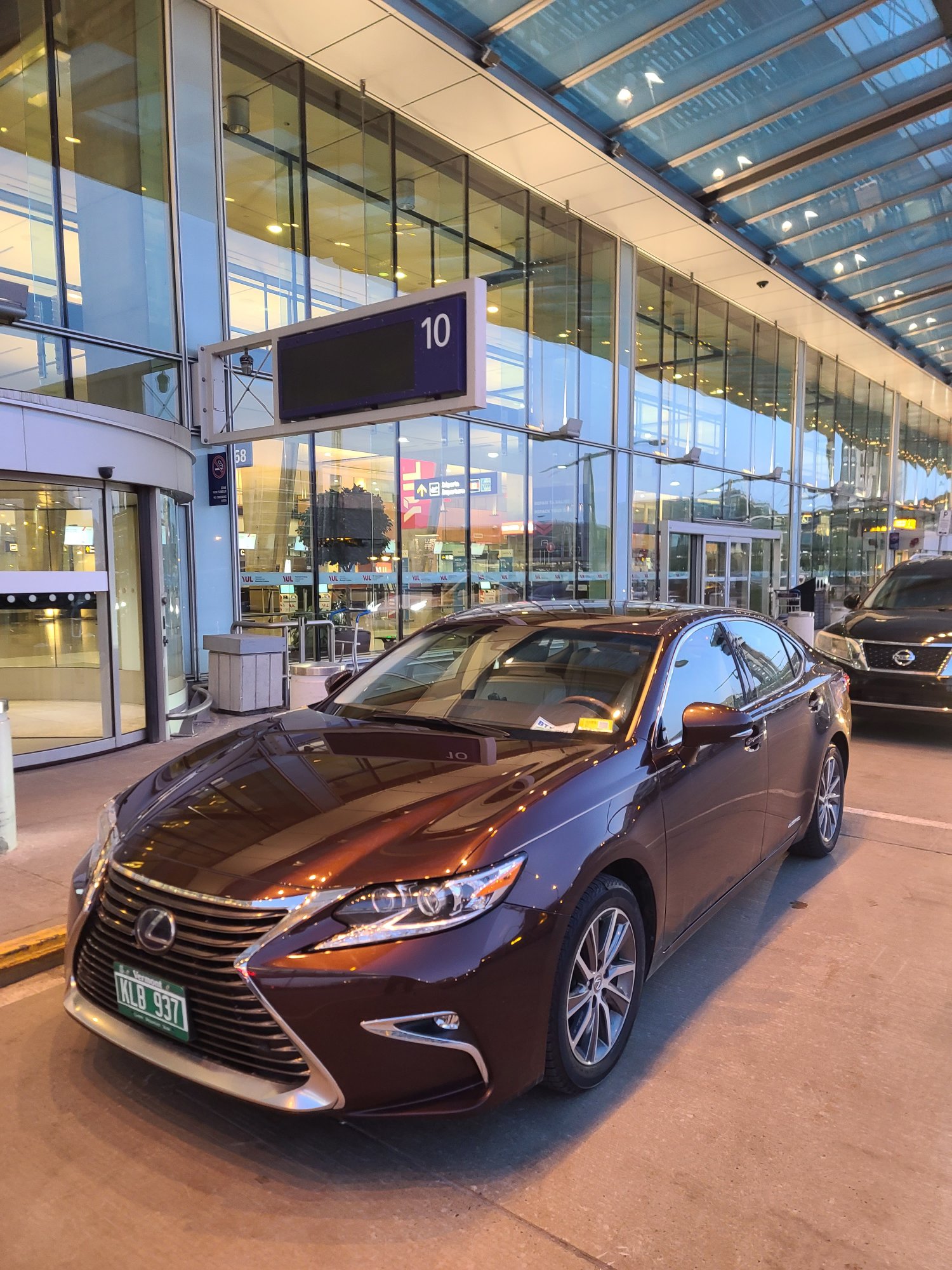 Lexus Montreal Airport